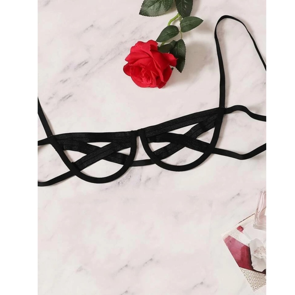 NWOT, Plus Size Cut-out Underwire Bra